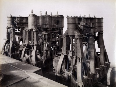 Yard no. 647, Baikal. De drie hoofd motoren zoals gemonteerd op de ijsbrekende treinveerboot Baikal, 1896 door English Photographer